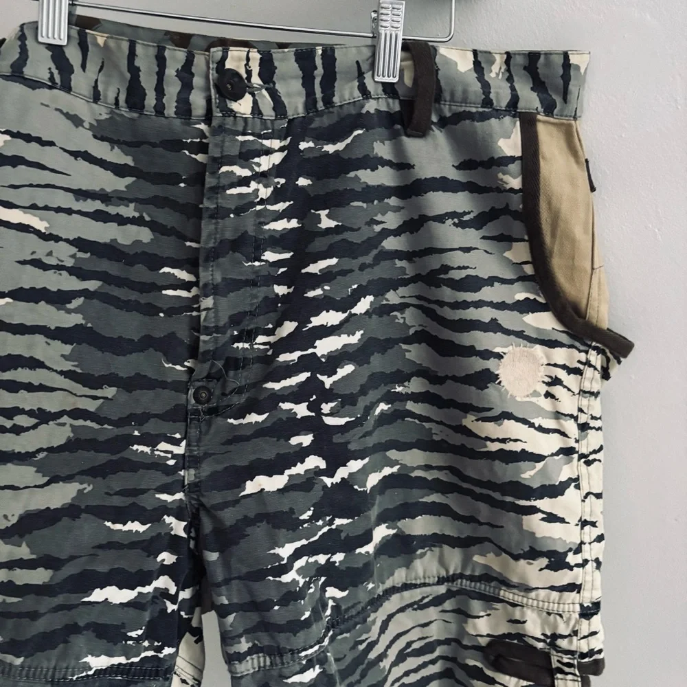 Sabit Men’s Camouflage Cargo Shorts Size 38 - Picture 12 of 12